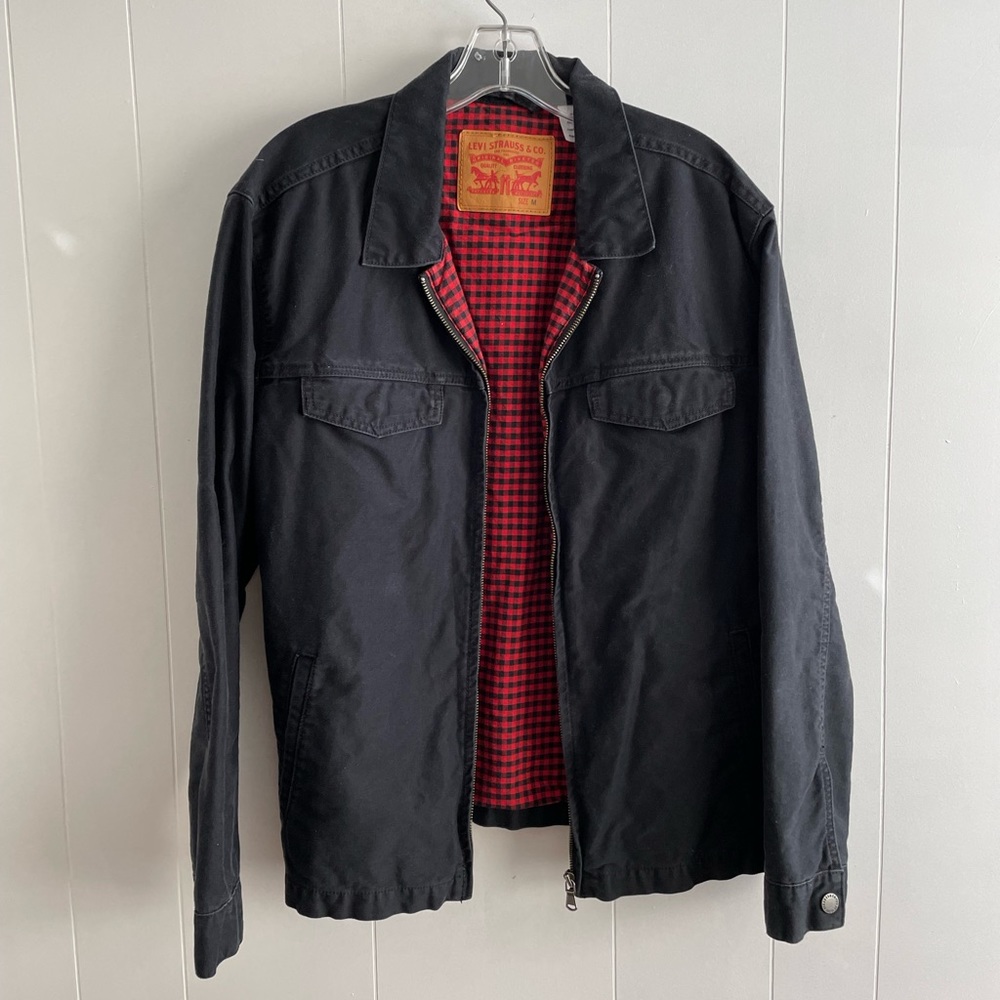 Levi Strauss & Co Black Mens Jacket with Red Checkered Lining